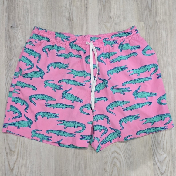 Chubbies Men's Classic 5.5" Swim Trunks Pink  Size XL See Pics - Picture 2 of 5